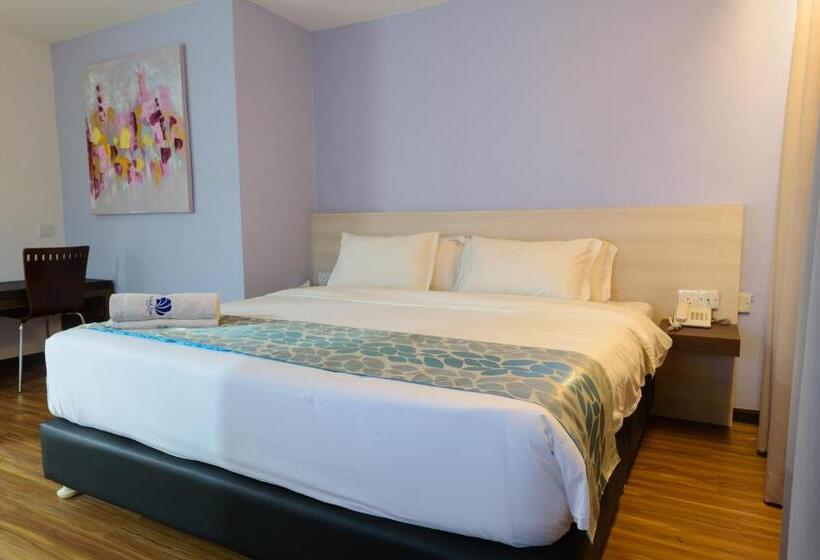 جناح, Samudra Hotel Kuching