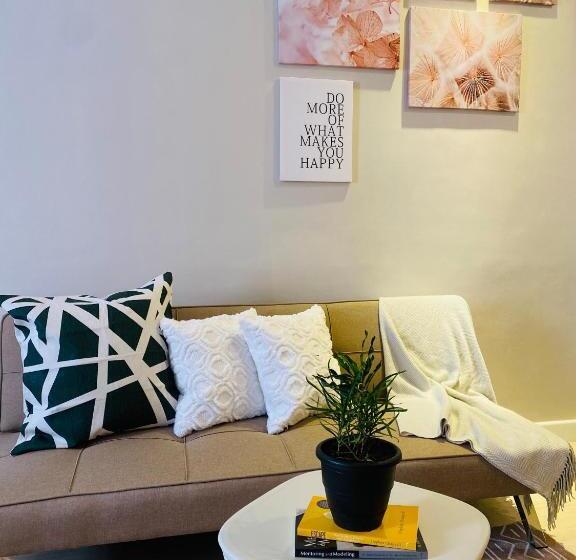 استودیوی لوکس, Zeecation House Cebu   Small Pets Welcome, Prime Location