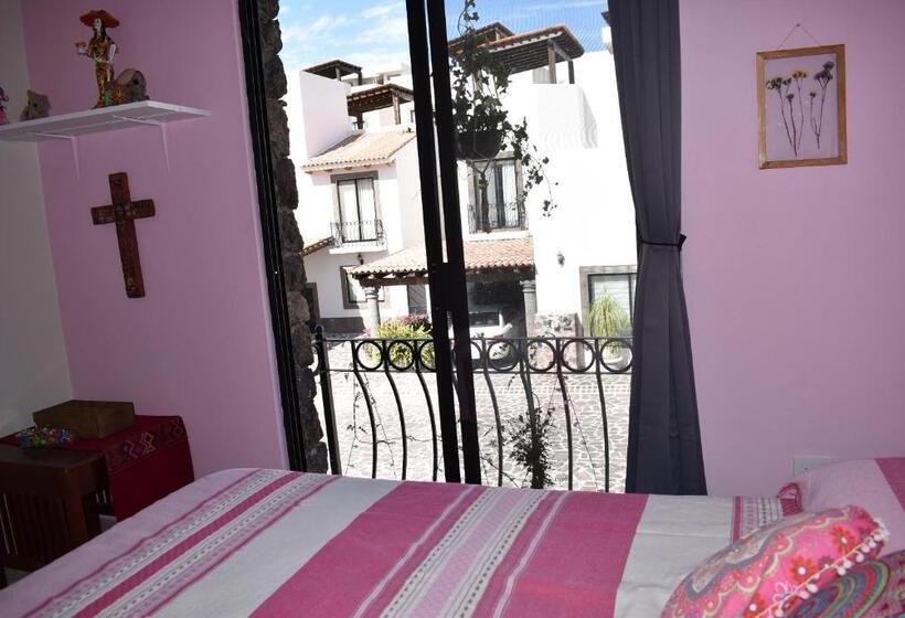 Quarto Deluxe, Itzae Antigua San Miguel De Allende Dog Friendly