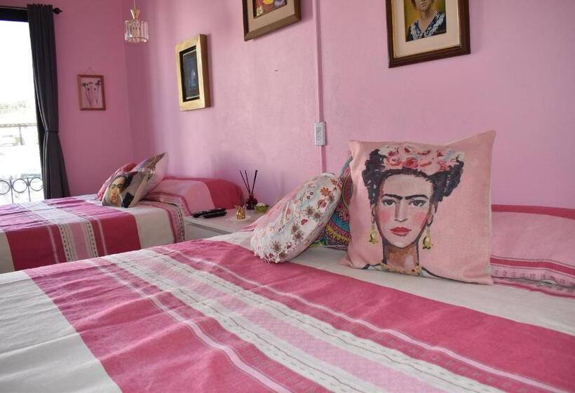 Quarto Deluxe, Itzae Antigua San Miguel De Allende Dog Friendly