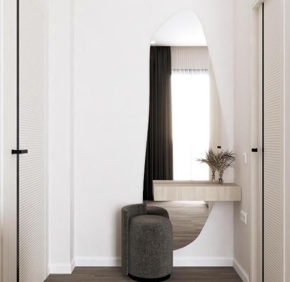 Номер Стандарт с Балконом, Sea La Vie Suites