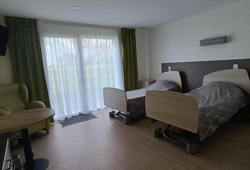 Студия Стандарт, Relais Les Rives Du Lac