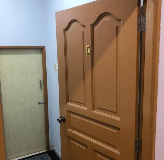 Номер Стандарт Совместная Ванная, A & Z Roomstay