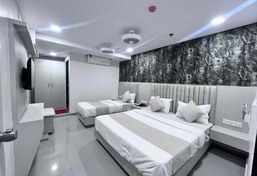 Номер Стандарт Трехместный, Fabhotel Grey Sky   Nr Gandhinagar Sector 11