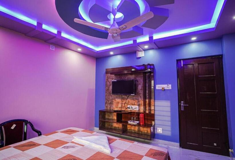 豪华房间, River Leaf Inn Taki !! Luxurious Rooms With River Facing Private Balconies !!