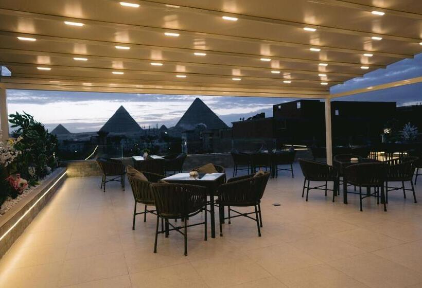 اتاق استاندارد با چشم‌انداز کوهستان, Tuya Pyramids