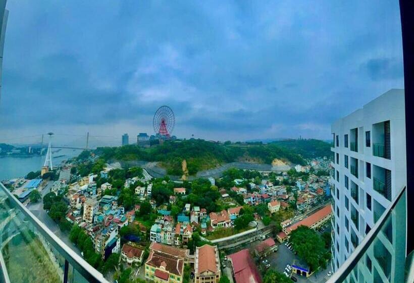 استودیوی استاندارد, Superior Suite Home, View City