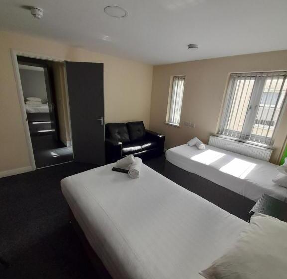 Family Suite, Lymedale Suites Studios & Aparthotel In Newcastle Under Lyme & Stoke
