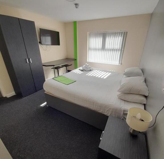 Люкс 2 Спальни, Lymedale Suites Studios & Aparthotel In Newcastle Under Lyme & Stoke