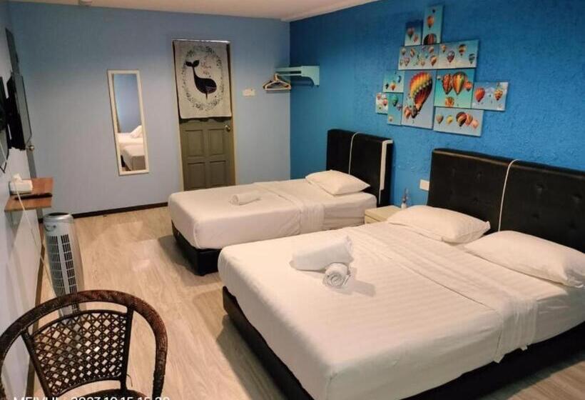 Family Suite, May Room Semporna