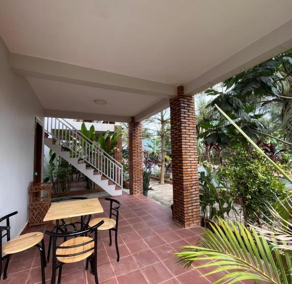 اتاق لوکس خانوادگی, Villa Pich Boutique With Fast Wifi   Guesthouse & Free Gym Access