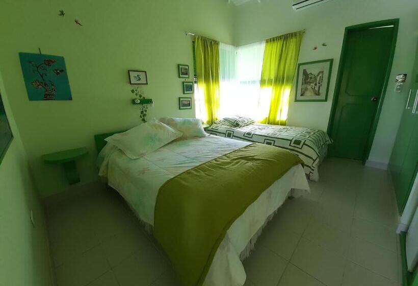 Номер Стандарт Трехместный, Finca Hotel Brugmansia