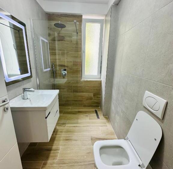 Quarto Estandar, Coastal