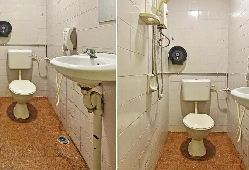 Номер Стандарт, Oyo 90806 Rumah Tumpangan Laut Selatan