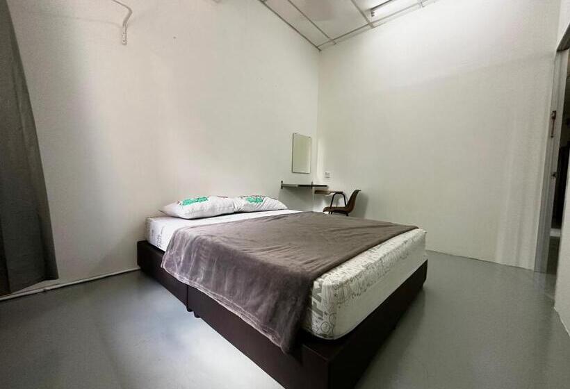 Номер Стандарт Совместная Ванная, Jiaxin Dormitory Setia Indah 家馨青年旅宿