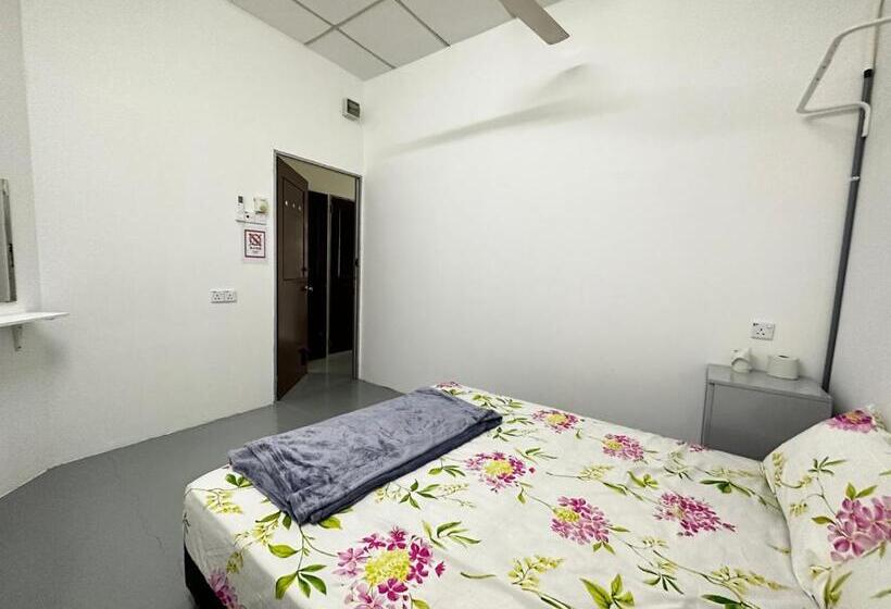 Номер Стандарт Совместная Ванная, Jiaxin Dormitory Setia Indah 家馨青年旅宿