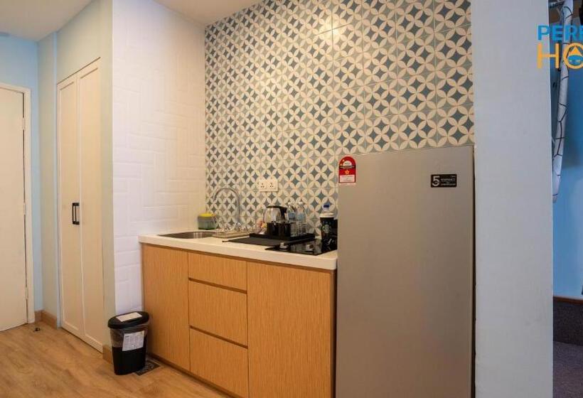 Студия Deluxe, Damai Laut Escape By Perfect Host