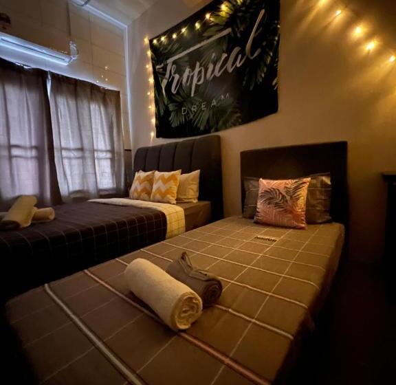 Трехместный Номер Стандарт с Видом, Room1#ig Theme Bargainous#shared Bathroom#3pax#2min Kek Lok Si