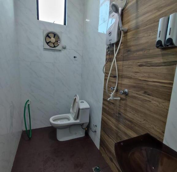 Номер Стандарт, Mann Maju Inn & Hotel Kuala Berang