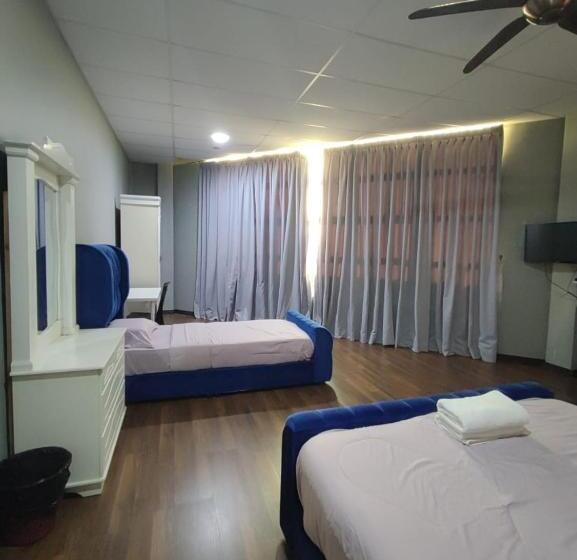 Трехместный Номер Комфорт, Mann Maju Inn & Hotel Kuala Berang