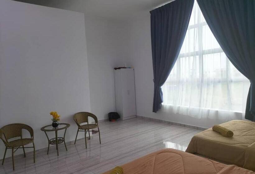 패밀리 룸, Kangar Jaya Lodging