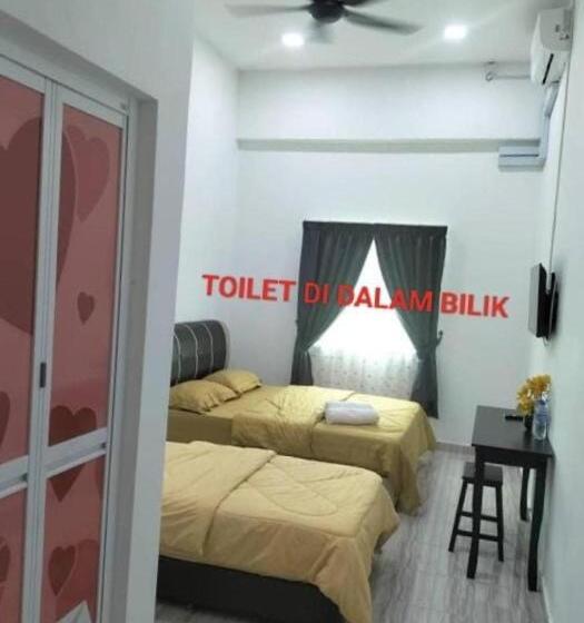 패밀리 룸, Kangar Jaya Lodging