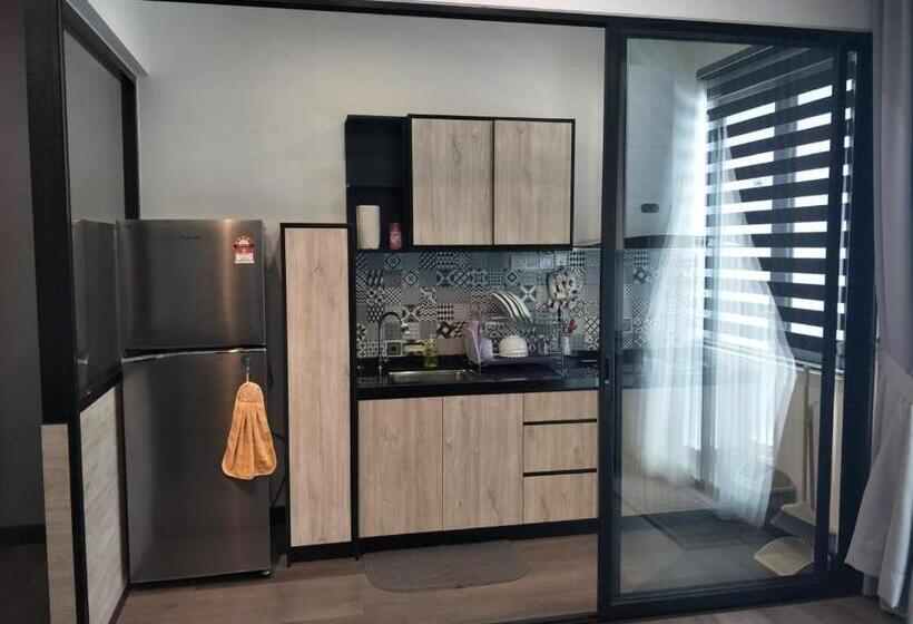 Номер Стандарт Вид на Бассейн, Amni Homestay Vista Bangi Muslim Preferred