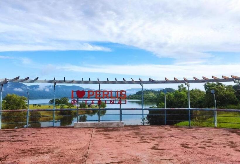 Номер Стандарт Трехместный, Terinai Tasoh Lake View Resort