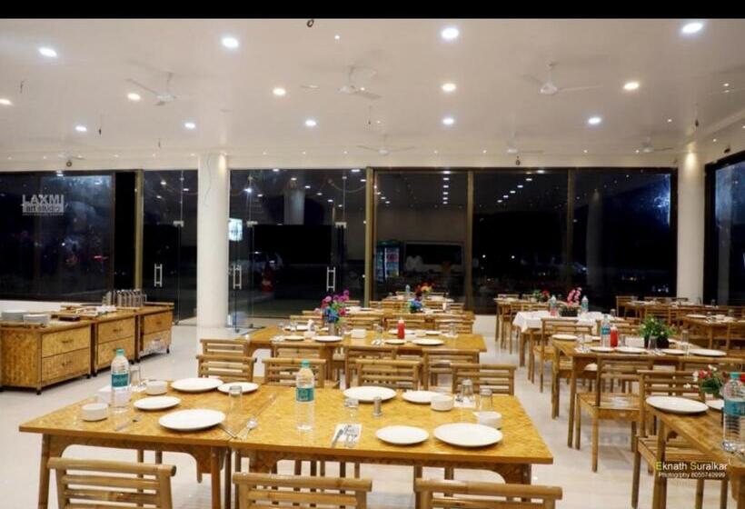 Номер Deluxe Кровать Кинг, Ajanta Green Restaurant And Resort