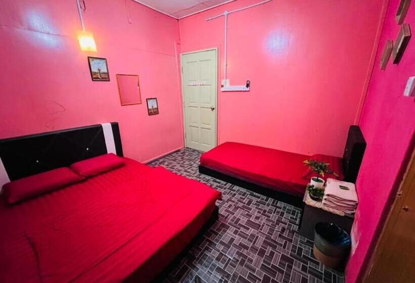 Номер Стандарт Трехместный, Perhentian Sri Tanjung , Kampung Nelayan Pulau Perhentian