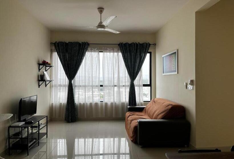 Апартаменты 2 Спальни, Casa Rv Homestay Mkh Boulevard Kajang