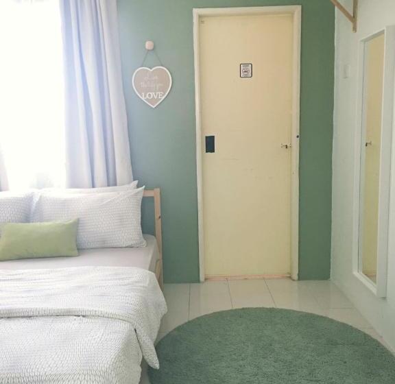 Дом 4 Спальни, D Houzz