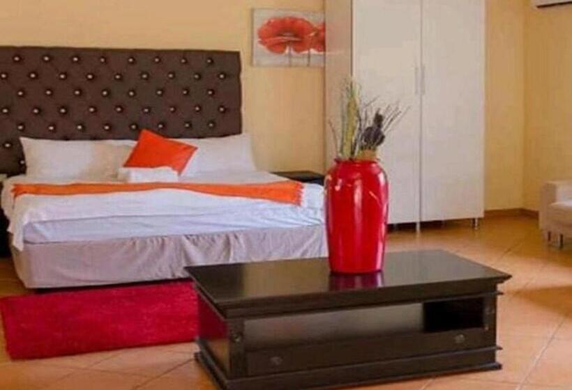 Президентский Люкс, Tshinakie Guesthouse Pretoria