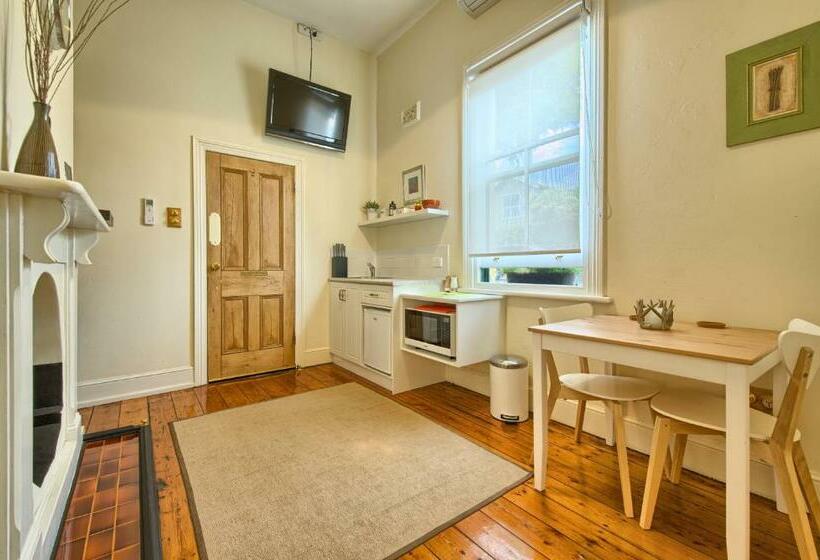 Люкс, Spencer Suites Albany
