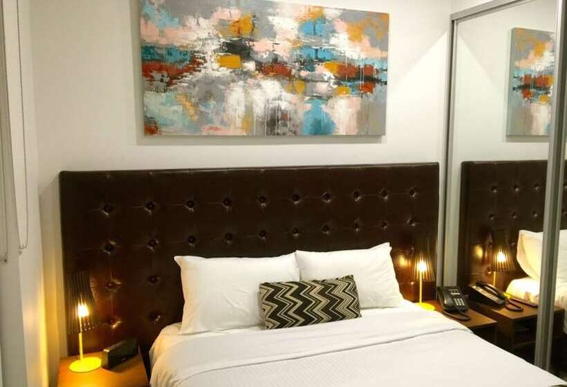 스위트, Whitehorse Apartment
