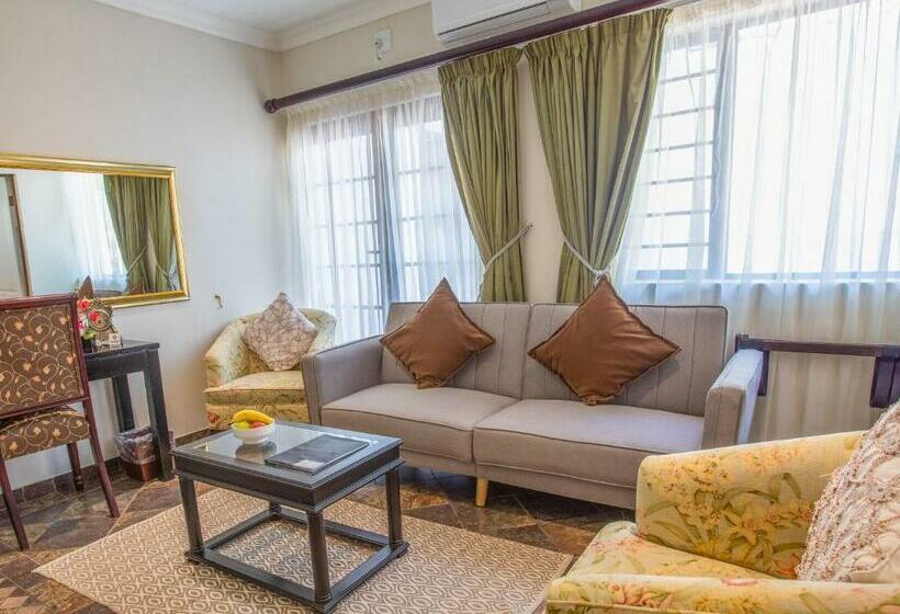 Номер Deluxe Внутренний, At Heritage House