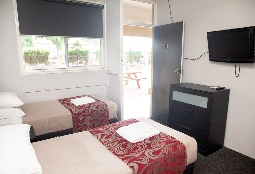 Номер Стандарт, Royal Hotel Singleton