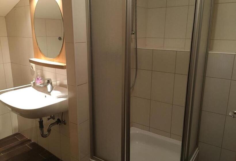 四人标准间, Jázmin Panzió Közös Konyhával