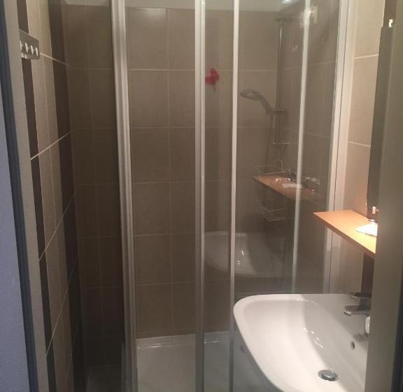 家庭房间共用浴室, Jázmin Panzió Közös Konyhával