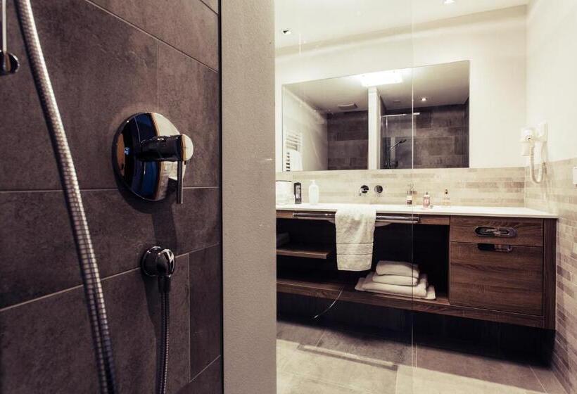 ファミリースイートの2ベッドルーム, Biohotel Bergzeit
