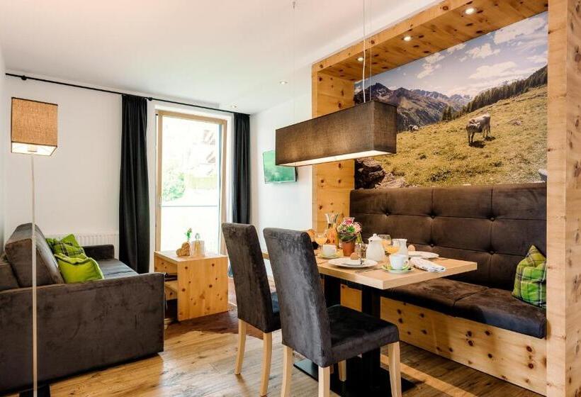 Апартаменты 2 Спальни, Sedona Lodge