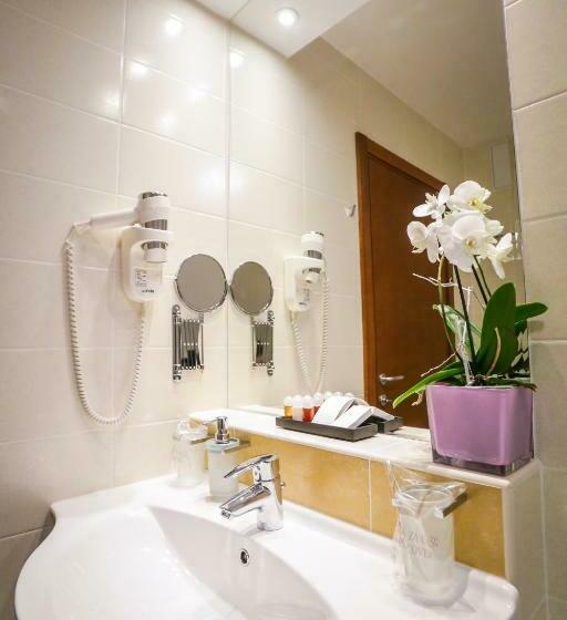 חדר סופריור עם מרפסת, Trakošćan