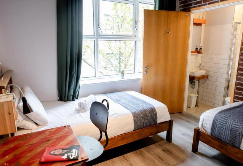 اتاق استاندارد, The Nest Boutique Hostel
