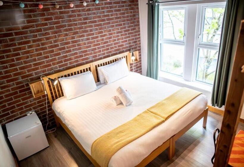 اتاق استاندارد, The Nest Boutique Hostel