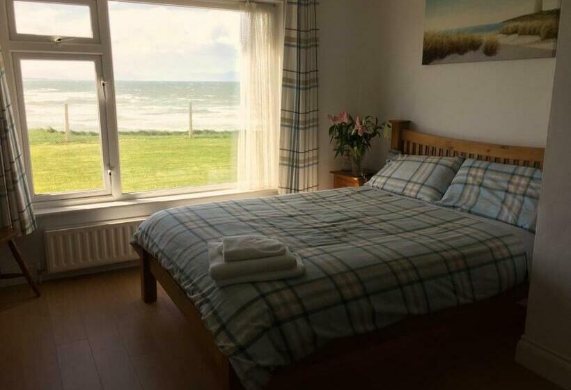חדר דלוקס לשלושה עם נו לים, O'neill's Bed&breakfast
