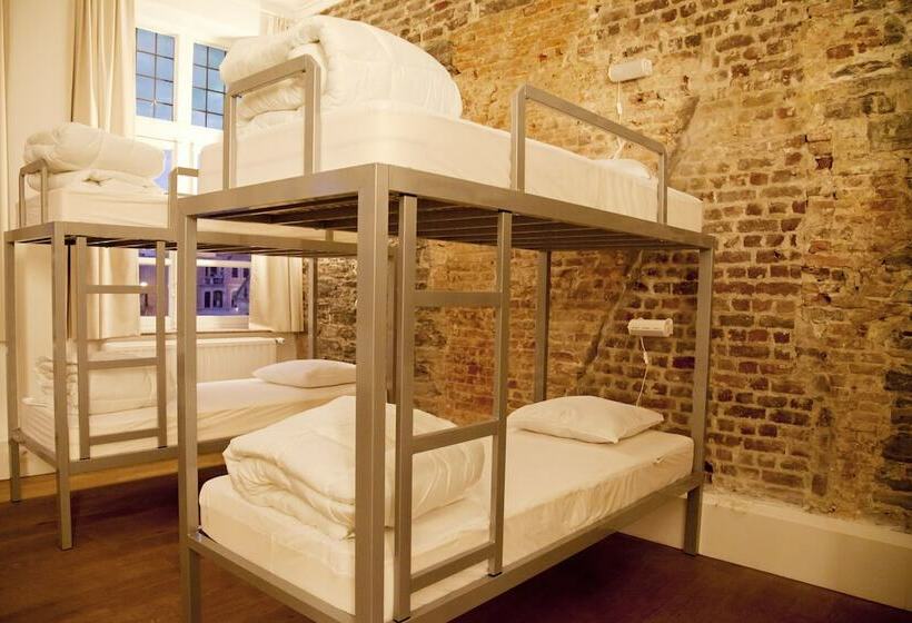 Кровать в Общей Комнате, Hostel Uppelink