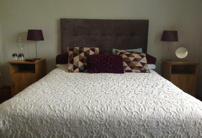 Номер Deluxe Кровать Кинг, The Well Bed & Breakfast