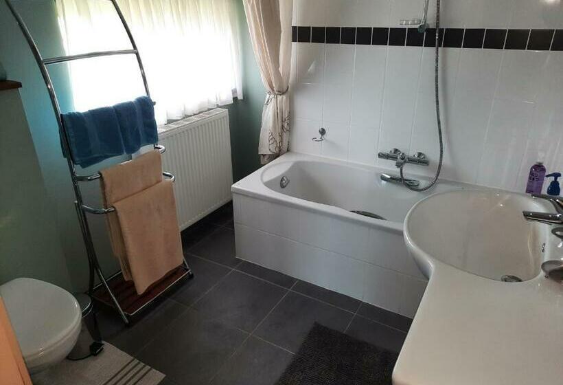 Номер Стандарт, B&b Lomolen