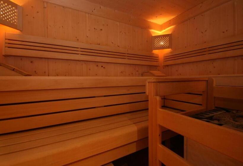 اتاق خانوادگی, Wellness Pension Jagahütt N