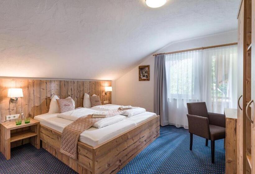 Семейный Номер, Haus Tirol